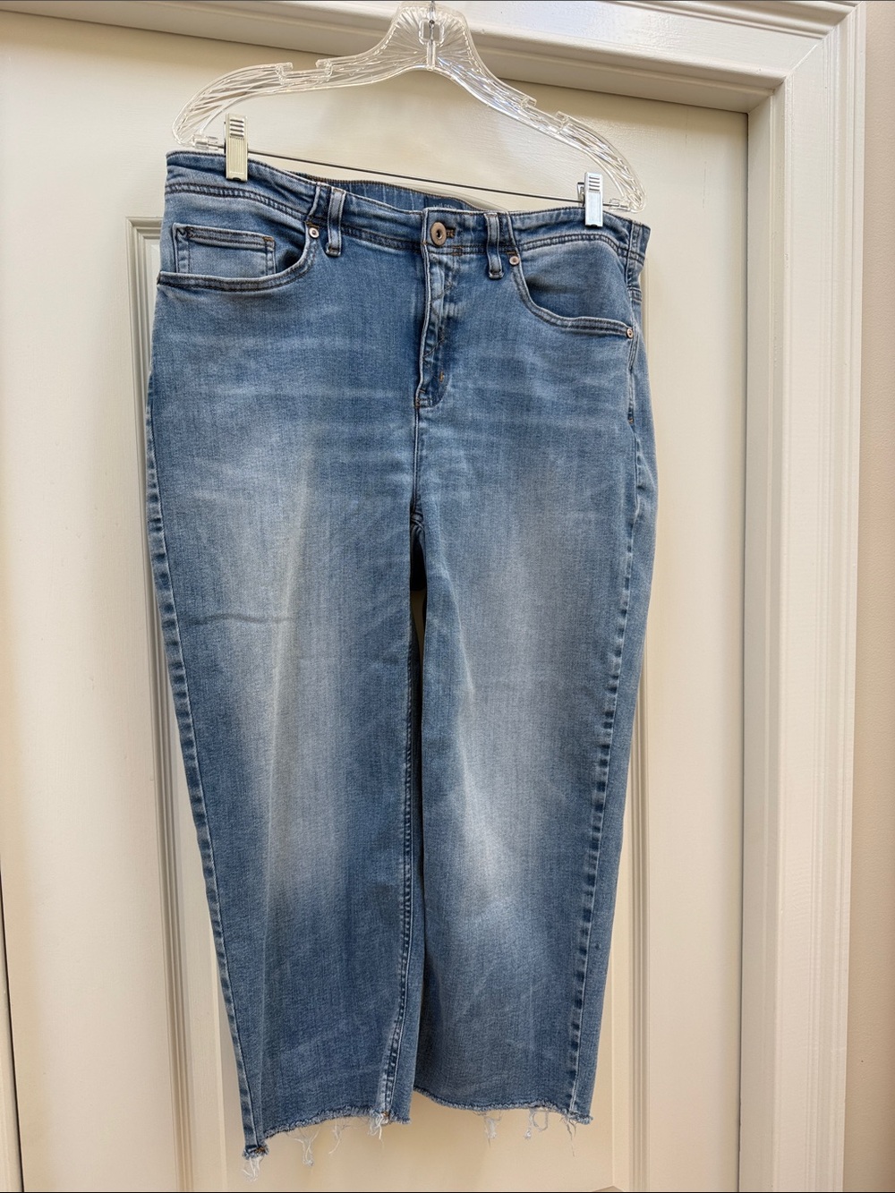 J. Jill Medium Wash Cropped Straight Jeans